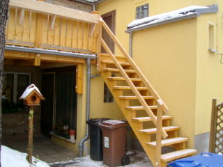 Au�entreppe an Balkonanlage