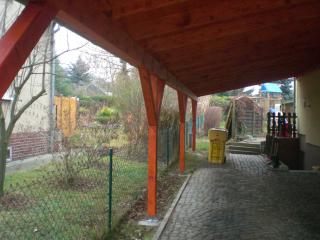 �berdachung als Schleppdach